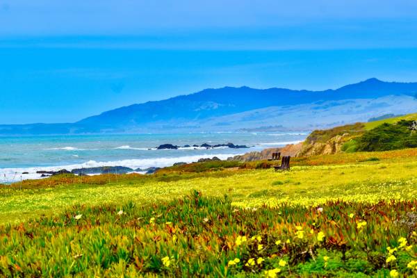 view of ocean and mountains of coastal California